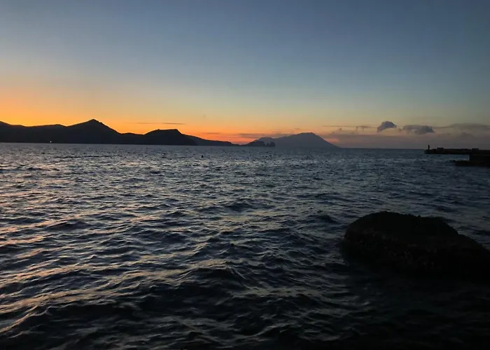 White Coral بيت للعطل Klima (Milos)